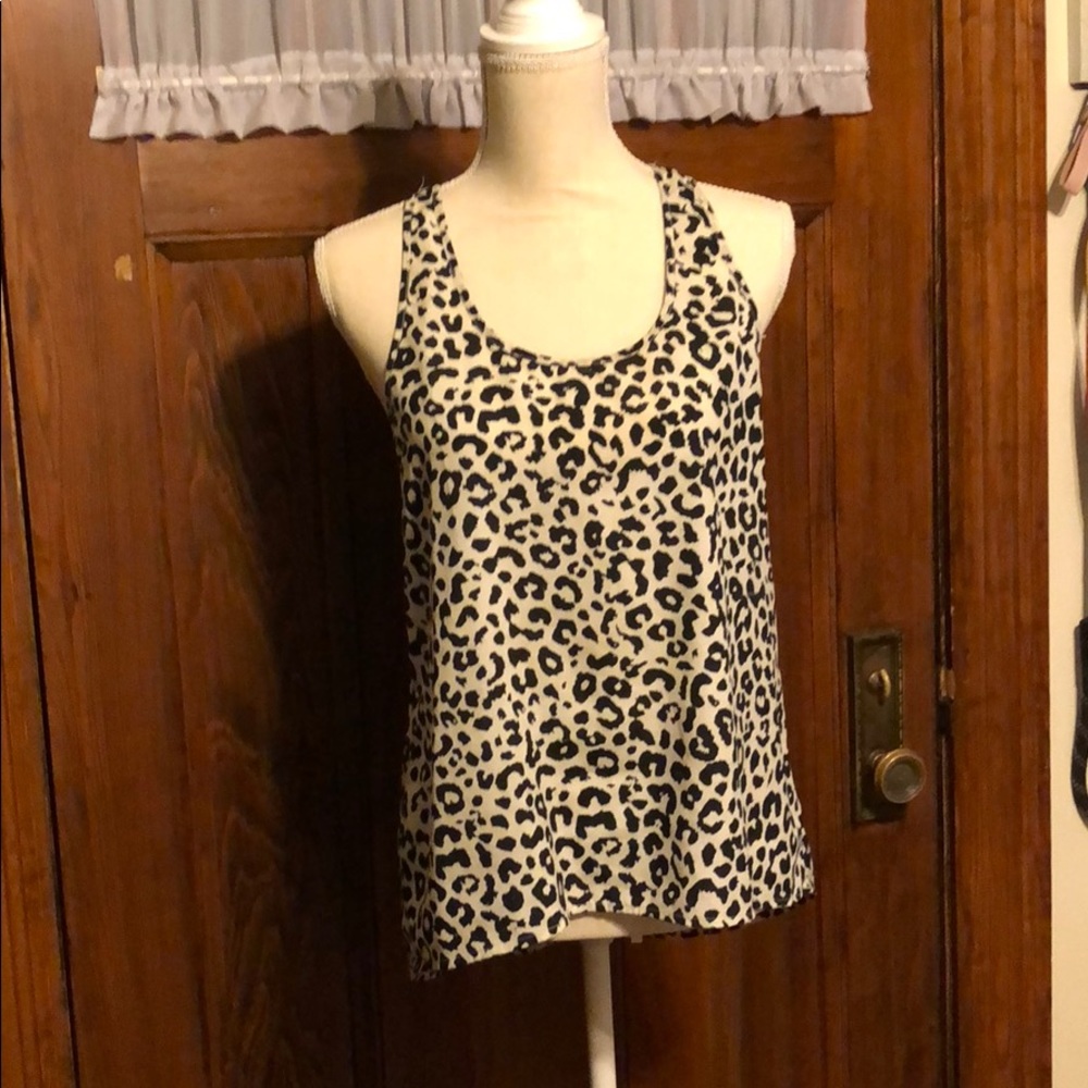 Leopard top